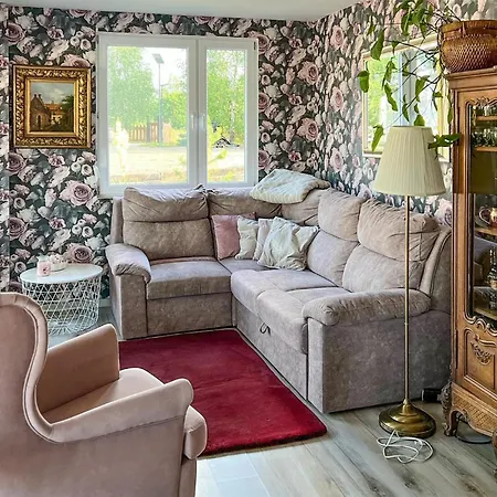 Сasa de vacaciones In With Sauna Ińsko