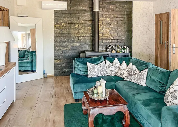 Сasa de vacaciones In With Sauna *