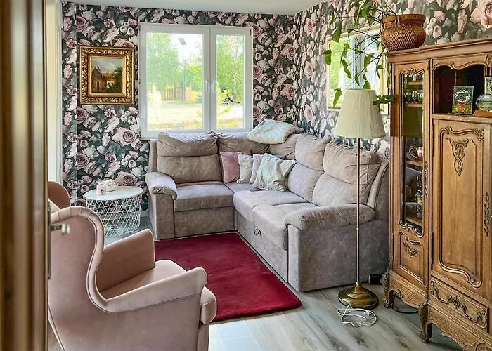 Сasa de vacaciones In With Sauna Ińsko